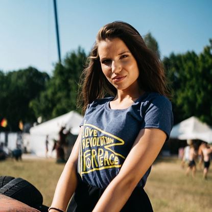 Picture of SZIGET // Lady Love Revolution flag t-shirt 